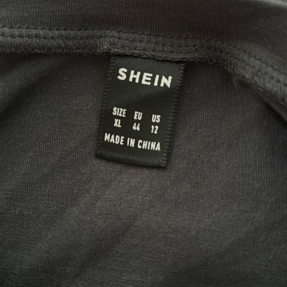 NWOT SHEIN Celestial Graphic T-shirt - Picture 3 of 6